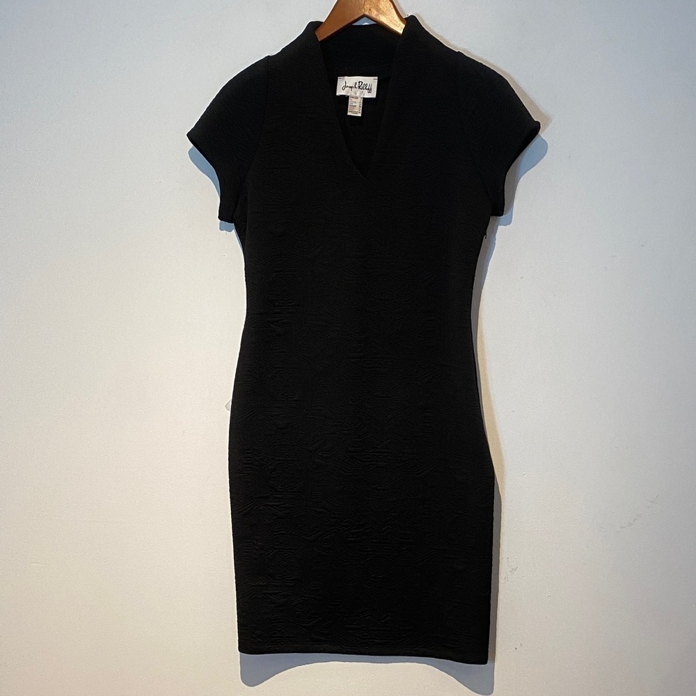 Joseph Ribkoff Textured Black cap sleeve  Dress size 8
